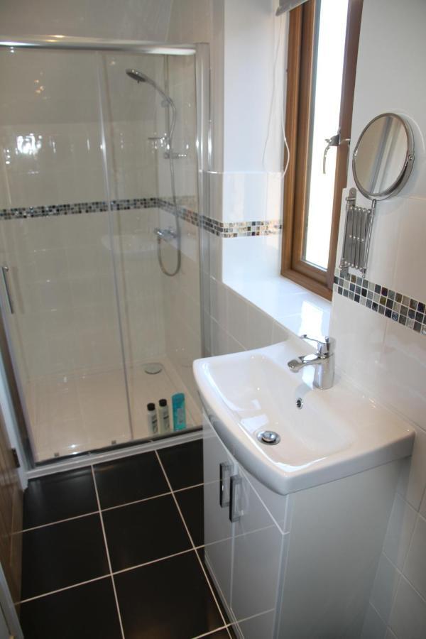 Superb Stokesby Barn Apartment - Norfolk Broads & Norwich Exterior photo